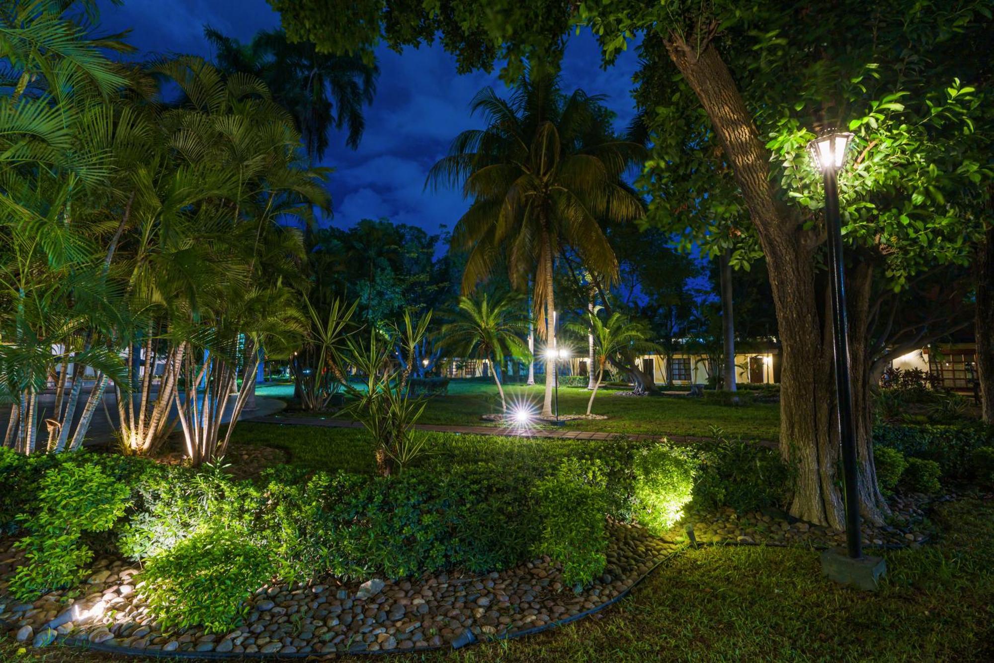 Hotel Inhouse Select Hacienda Tres Rios Culiacán Esterno foto