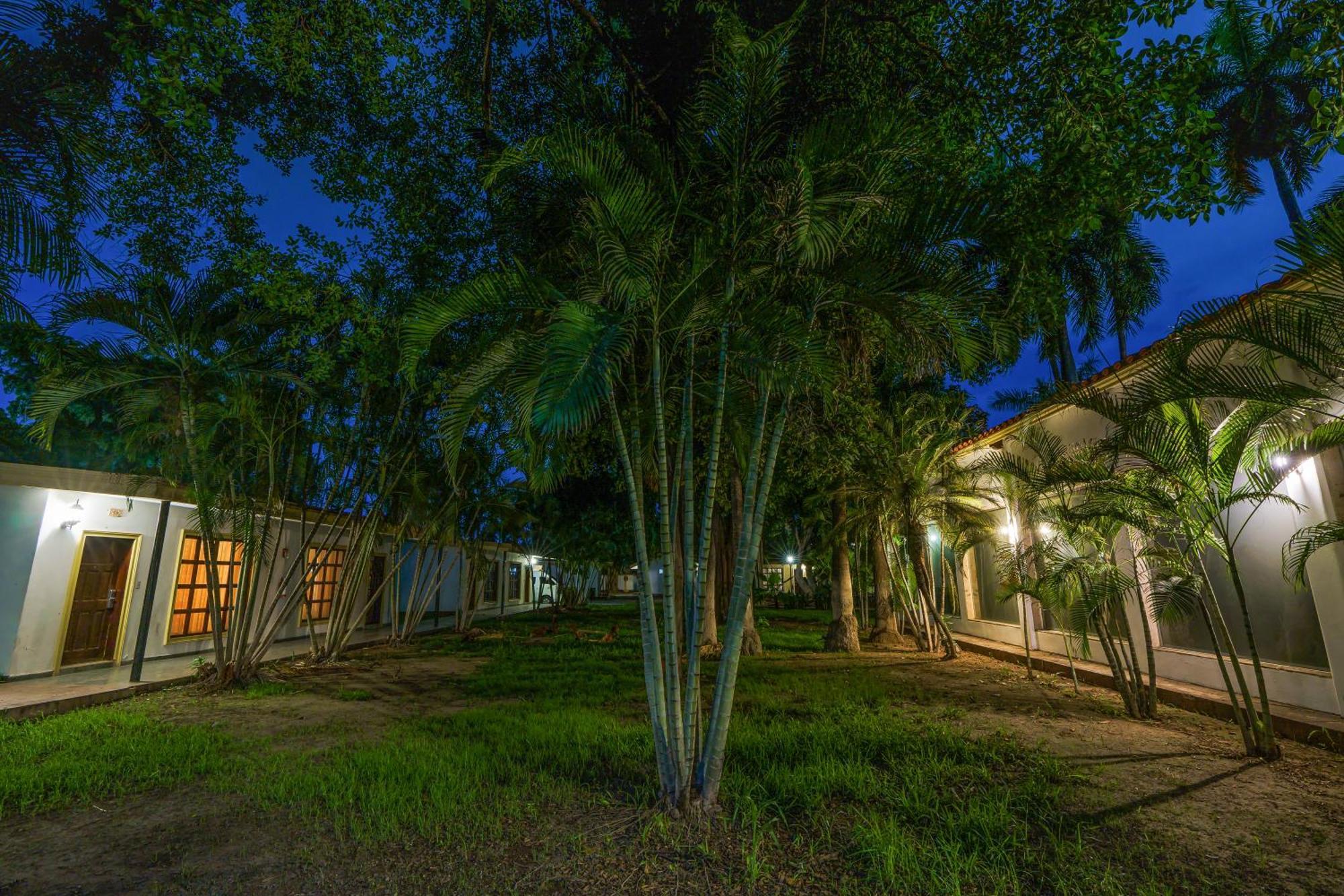Hotel Inhouse Select Hacienda Tres Rios Culiacán Esterno foto