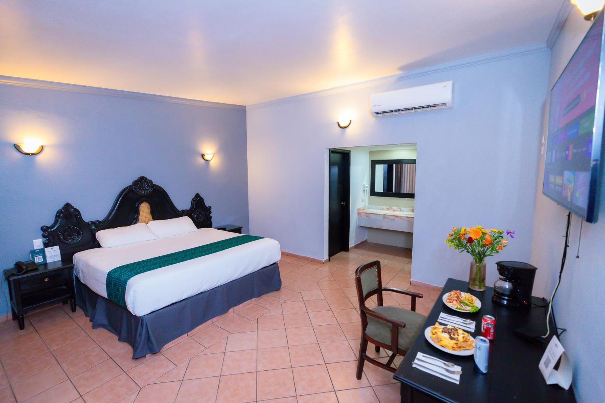 Hotel Inhouse Select Hacienda Tres Rios Culiacán Esterno foto