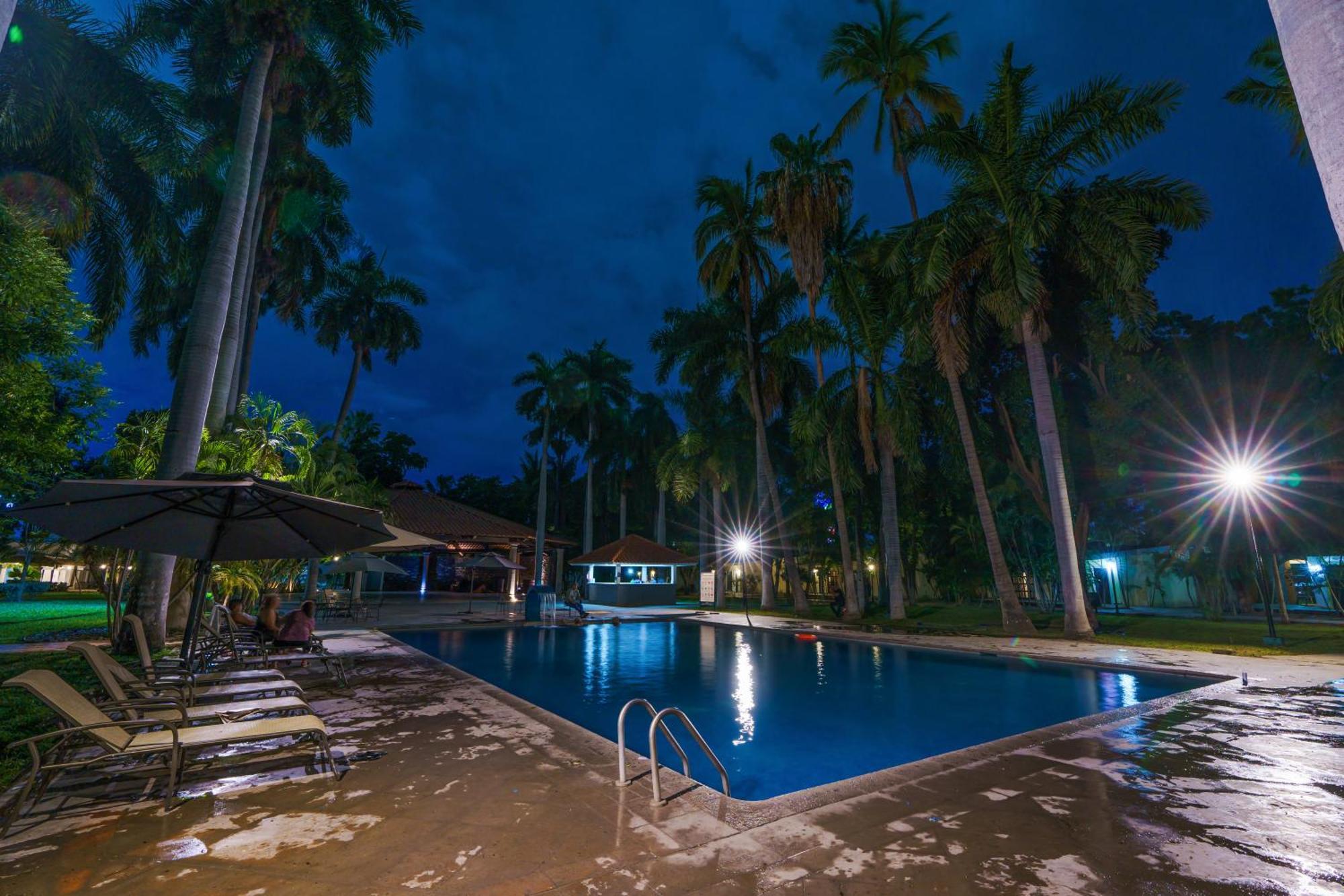 Hotel Inhouse Select Hacienda Tres Rios Culiacán Esterno foto