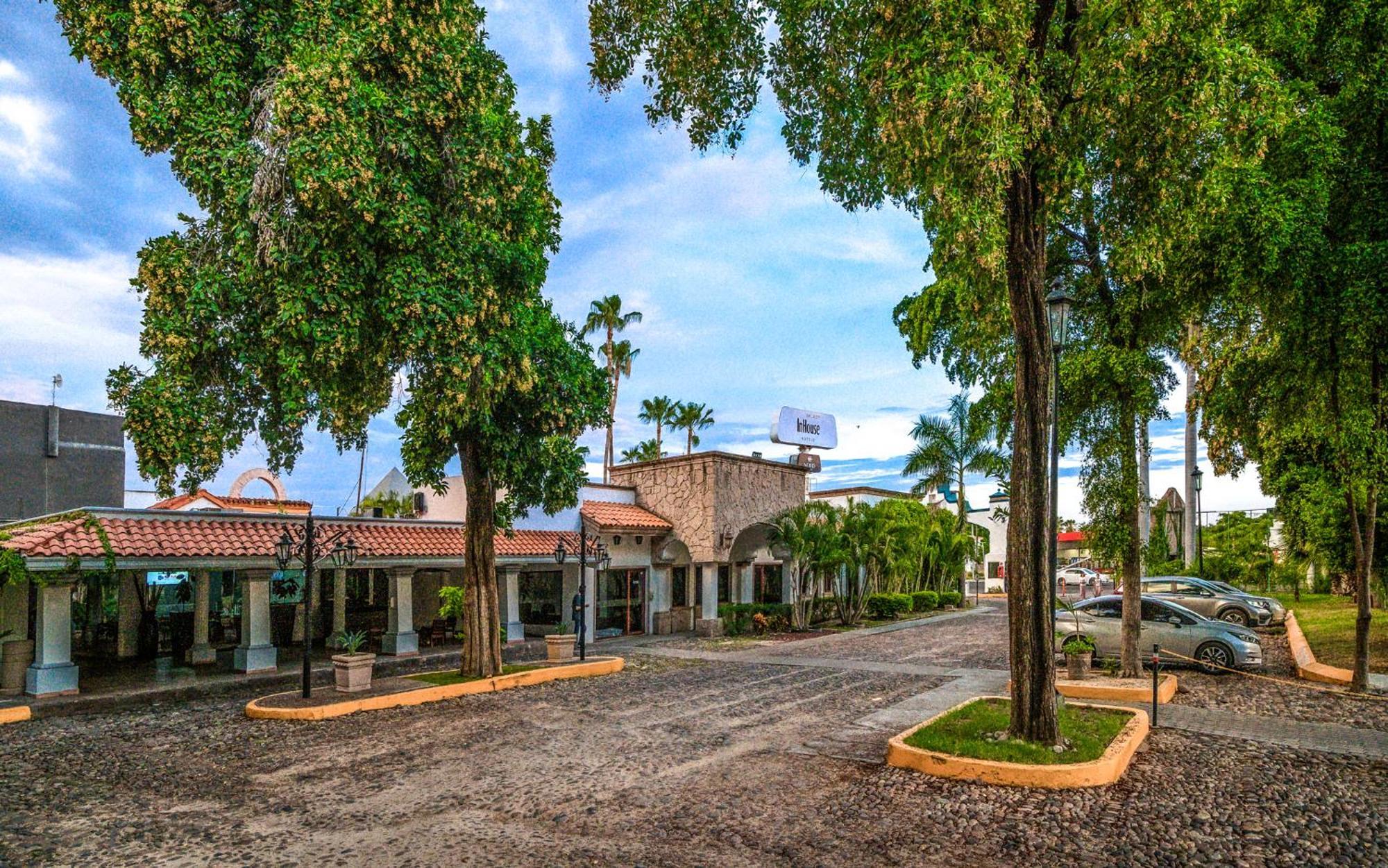Hotel Inhouse Select Hacienda Tres Rios Culiacán Esterno foto